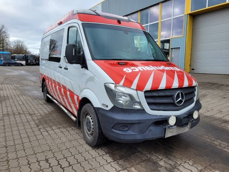 MERCEDES – BENZ SPRINTER 319 3.0D AMBULANCE (PROFILE) KLIMA, 6.2017, EURO 6  - Машина скорой помощи: фото 1 MERCEDES – BENZ SPRINTER 319 3.0D AMBULANCE (PROFILE) KLIMA, 6.2017, EURO 6  - Машина скорой помощи: фото 1