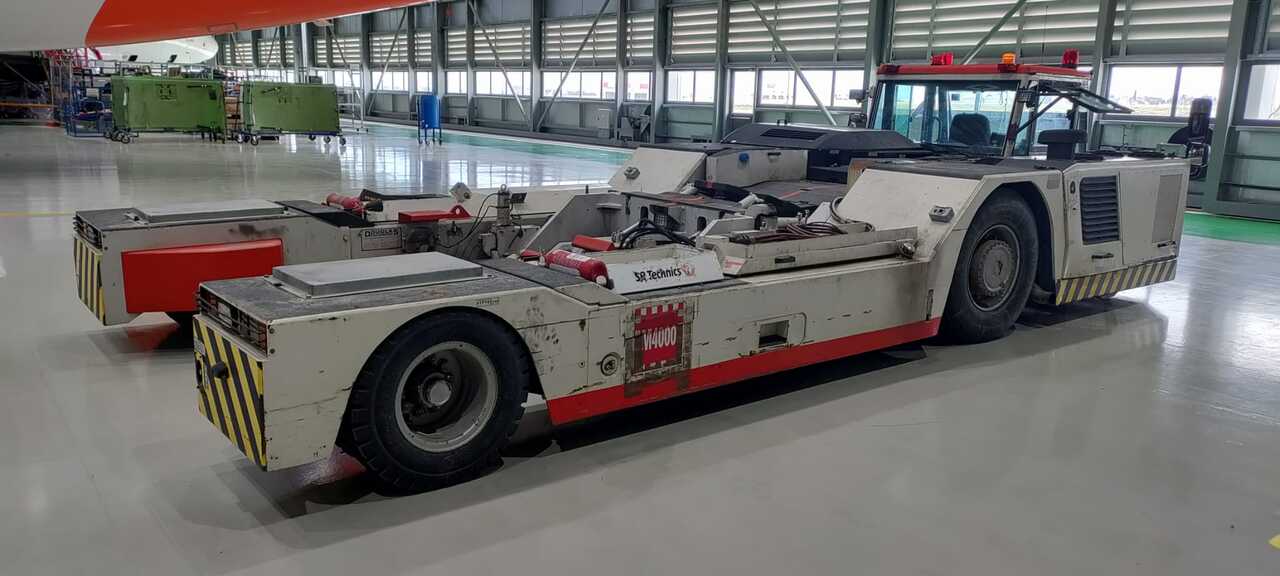 Douglas - Kalmar 280 - Аэродромный тягач: фото 2 Douglas - Kalmar 280 - Аэродромный тягач: фото 2