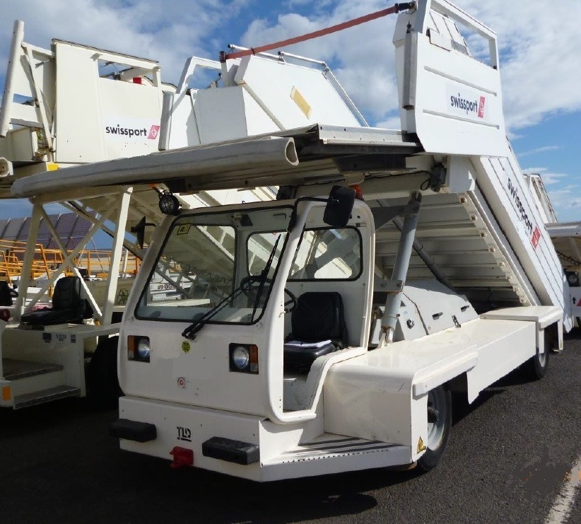 TLD Passenger stairs ABS580 - Пассажирский трап: фото 1 TLD Passenger stairs ABS580 - Пассажирский трап: фото 1