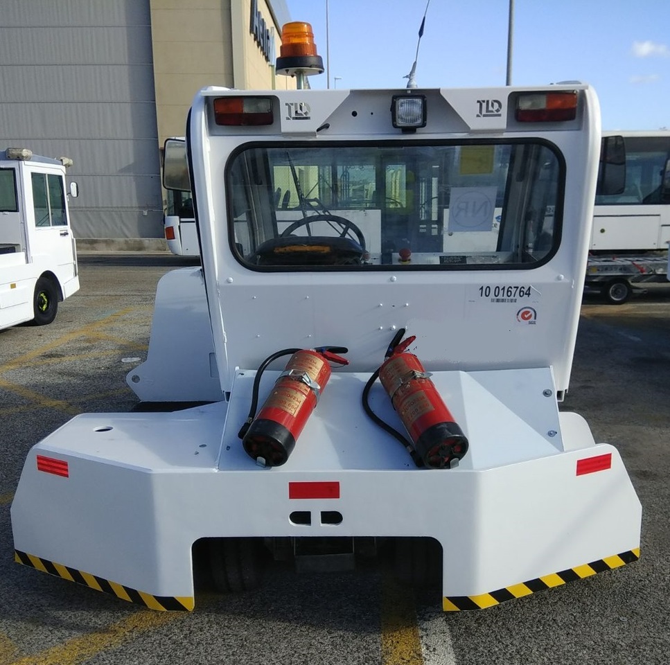TLD Towbarless Pushback TPX 100 E - Аэродромный тягач: фото 2 TLD Towbarless Pushback TPX 100 E - Аэродромный тягач: фото 2