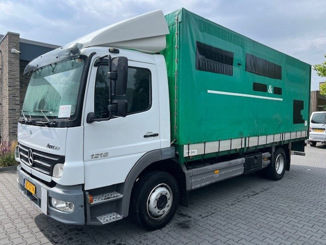 Mercedes-Benz Atego 1218 Atego 1218 - Тентованный грузовик: фото 1 Mercedes-Benz Atego 1218 Atego 1218 - Тентованный грузовик: фото 1