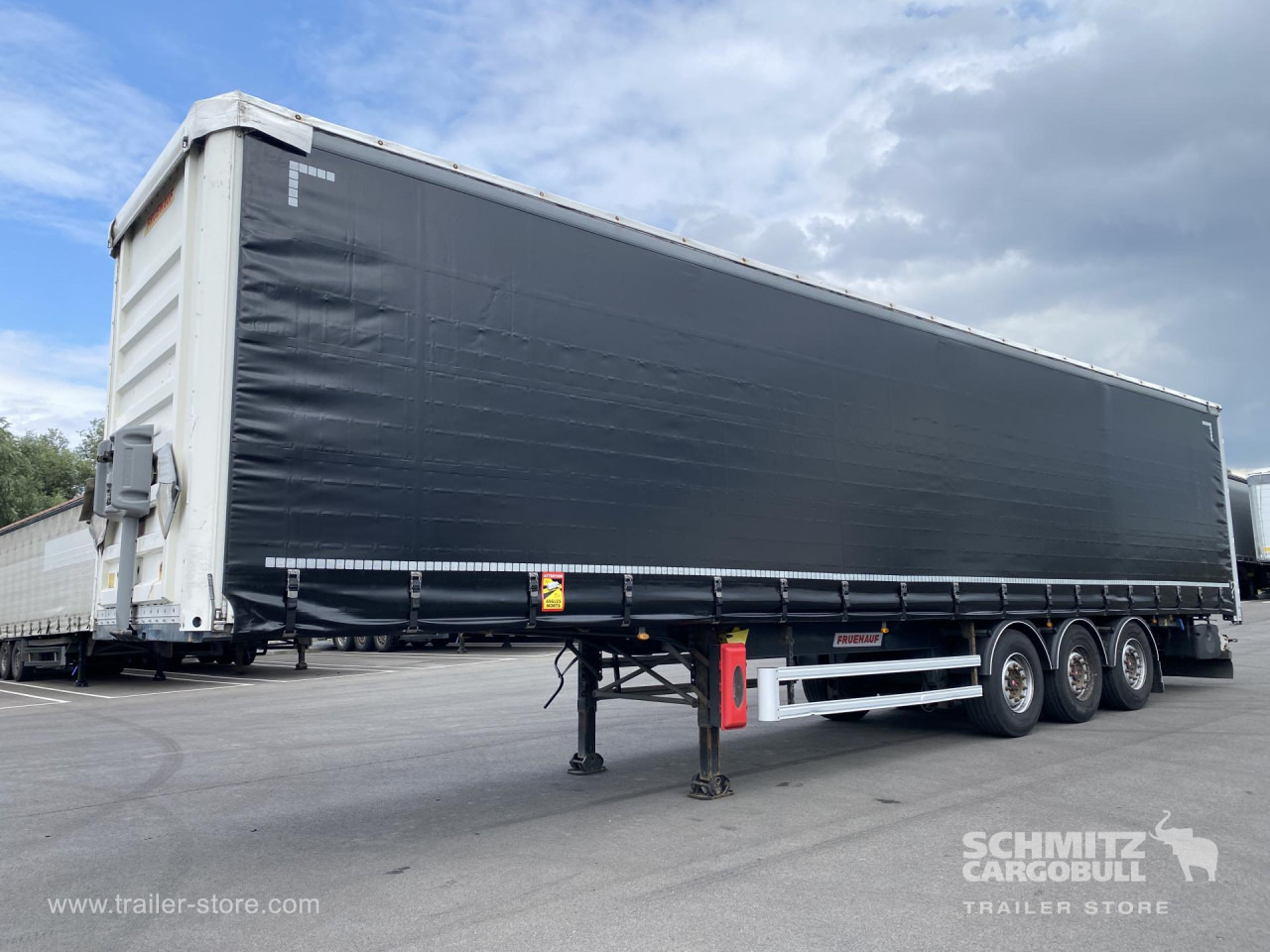 FRUEHAUF Curtainsider Standard - Тентованный полуприцеп: фото 1 FRUEHAUF Curtainsider Standard - Тентованный полуприцеп: фото 1