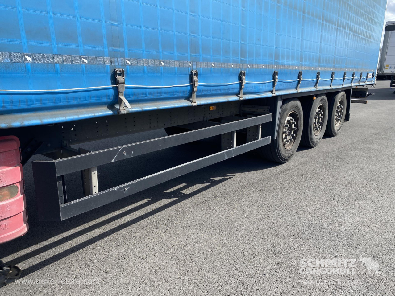 SCHMITZ Curtainsider Standard - Тентованный полуприцеп: фото 3 SCHMITZ Curtainsider Standard - Тентованный полуприцеп: фото 3