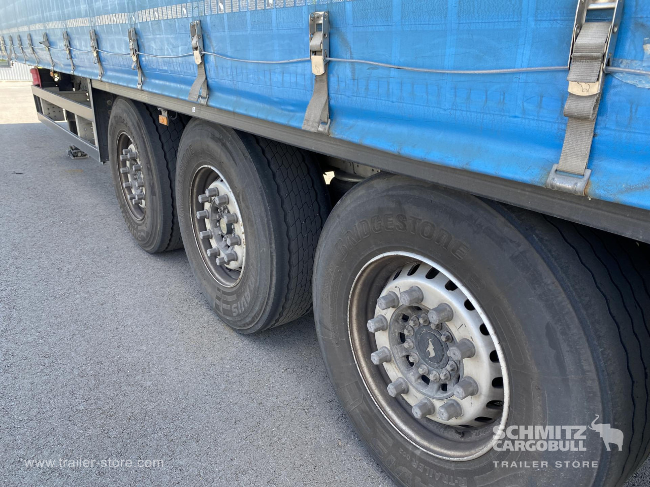 SCHMITZ Curtainsider Standard - Тентованный полуприцеп: фото 3 SCHMITZ Curtainsider Standard - Тентованный полуприцеп: фото 3