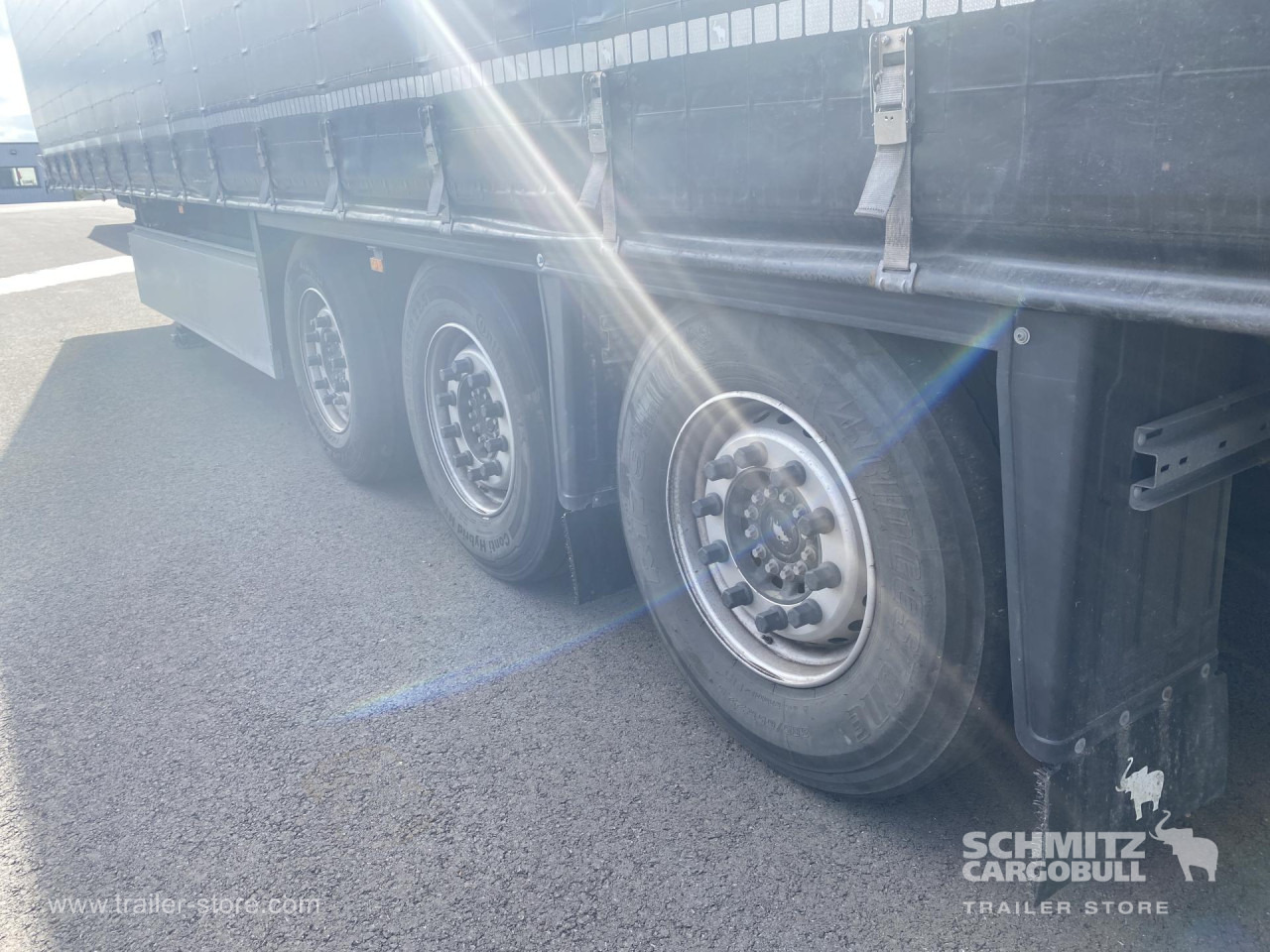 SCHMITZ Curtainsider Standard - Тентованный полуприцеп: фото 4 SCHMITZ Curtainsider Standard - Тентованный полуприцеп: фото 4