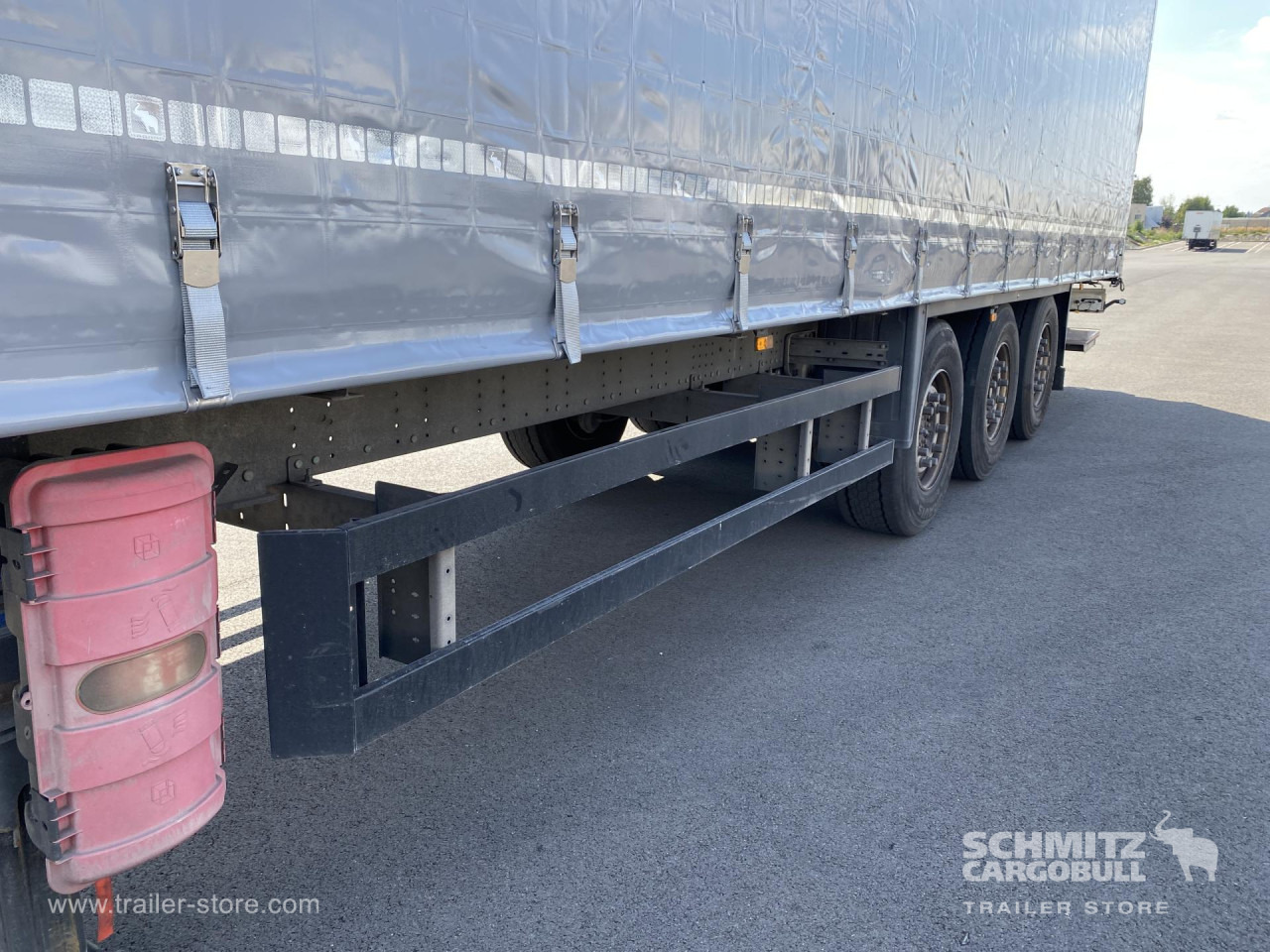 SCHMITZ Curtainsider Standard Taillift - Тентованный полуприцеп: фото 4 SCHMITZ Curtainsider Standard Taillift - Тентованный полуприцеп: фото 4