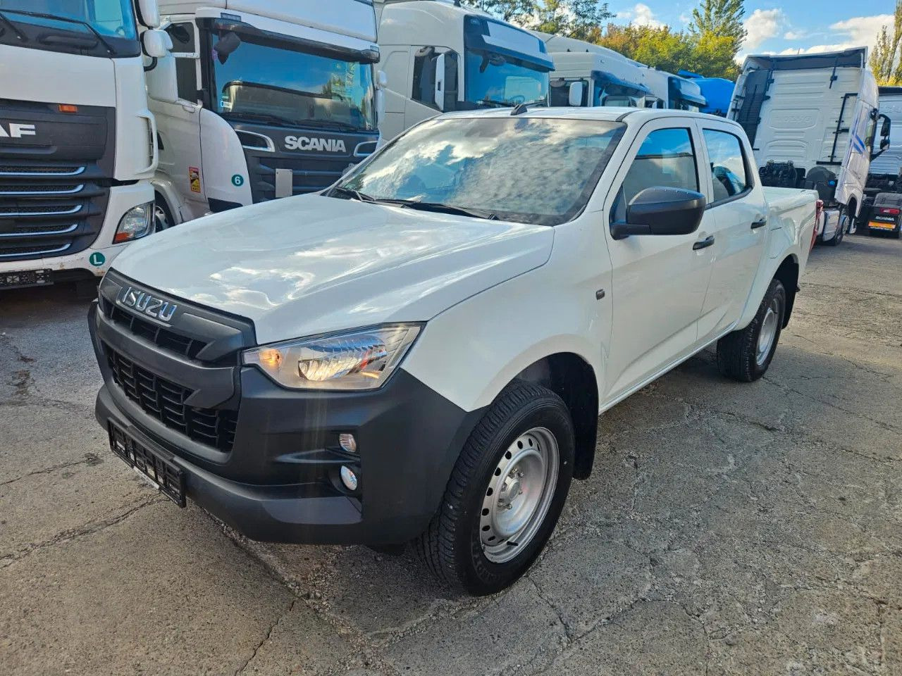 Isuzu D-Max 2H, 4H, 4L - Внедорожник: фото 1 Isuzu D-Max 2H, 4H, 4L - Внедорожник: фото 1