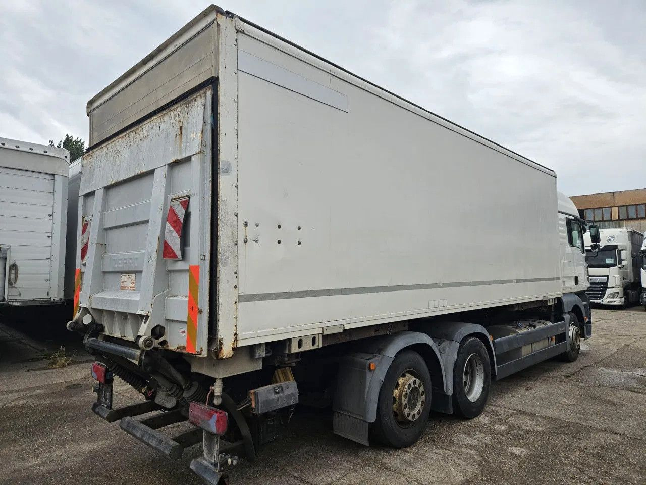MAN TGA 26.400 BDF Tail Lift Euro5, New Smart2 Tacho - Грузовик-контейнеровоз/ Сменный кузов: фото 3 MAN TGA 26.400 BDF Tail Lift Euro5, New Smart2 Tacho - Грузовик-контейнеровоз/ Сменный кузов: фото 3
