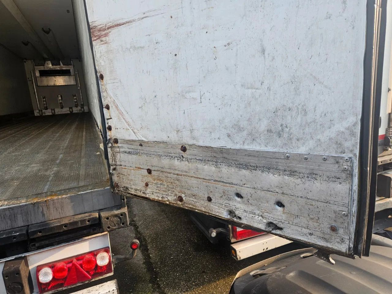 Полуприцеп-рефрижератор Schmitz Cargobull SCB S3B Schmitz Frigo Engine: фото 13 Полуприцеп-рефрижератор Schmitz Cargobull SCB S3B Schmitz Frigo Engine: фото 13