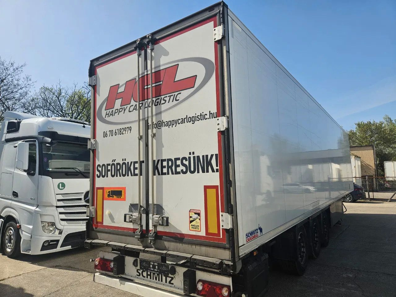 Schmitz Cargobull SCB S3T Thermo King SLXi 300 Lifting axle A - 2 - Полуприцеп-рефрижератор: фото 4 Schmitz Cargobull SCB S3T Thermo King SLXi 300 Lifting axle A - 2 - Полуприцеп-рефрижератор: фото 4