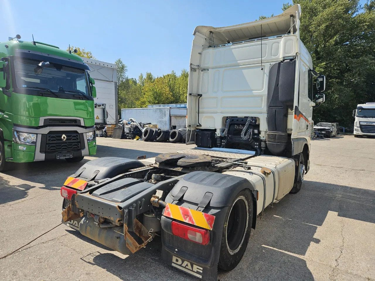 DAF XF 460 Space Cab Standklima 2 units - Тягач: фото 4 DAF XF 460 Space Cab Standklima 2 units - Тягач: фото 4