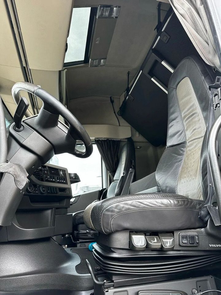 Новый Тягач Volvo FH 500 ADR, I-Park, Alloy w. Leather seats, TV s: фото 9