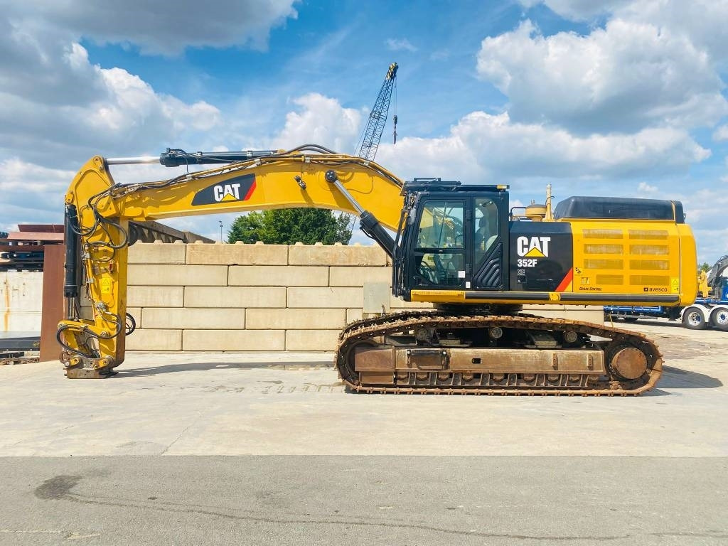 CAT 352f xe - Гусеничный экскаватор: фото 1 CAT 352f xe - Гусеничный экскаватор: фото 1