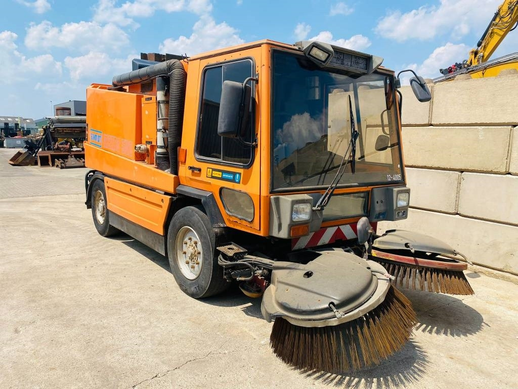 Schmidt metro 500 tx - Подметально-уборочная машина: фото 4 Schmidt metro 500 tx - Подметально-уборочная машина: фото 4