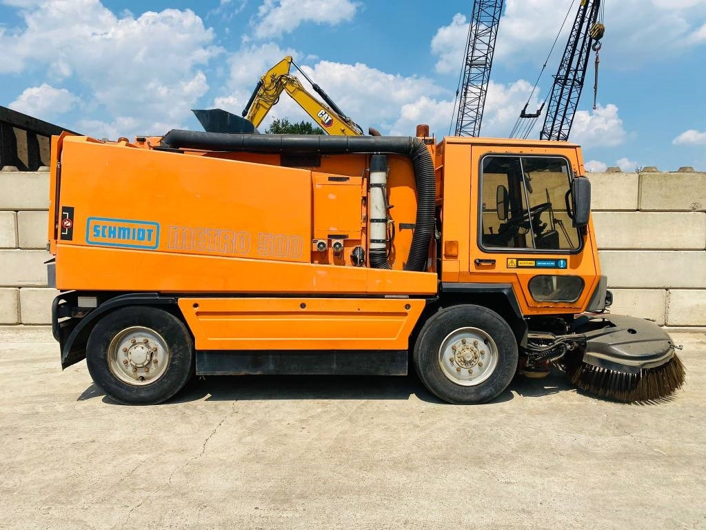 Schmidt metro 500 tx - Подметально-уборочная машина: фото 2 Schmidt metro 500 tx - Подметально-уборочная машина: фото 2