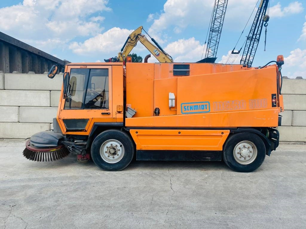 Schmidt metro 500 tx - Подметально-уборочная машина: фото 1 Schmidt metro 500 tx - Подметально-уборочная машина: фото 1