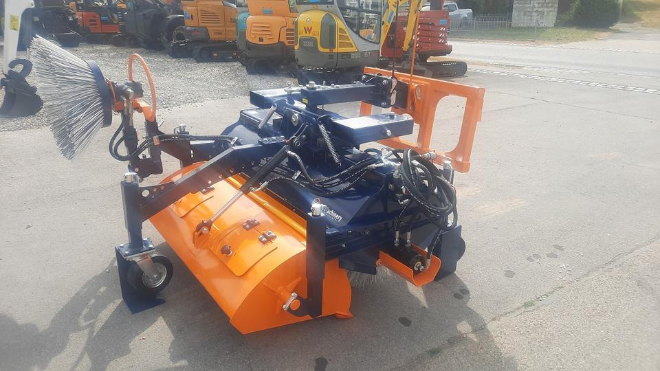 Kehrmaschine 1,2m 1,5m 1,8m 2,3m Schlepper Radlader Teleskoplader - Щетка: фото 4 Kehrmaschine 1,2m 1,5m 1,8m 2,3m Schlepper Radlader Teleskoplader - Щетка: фото 4