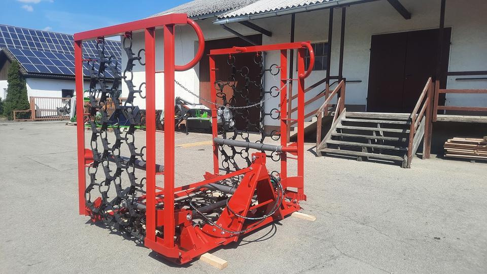 Wiesenegge 6 - 8m Wiesenstriegel Wiesenschleppe Traktor John deer - Луговая борона: фото 1 Wiesenegge 6 - 8m Wiesenstriegel Wiesenschleppe Traktor John deer - Луговая борона: фото 1