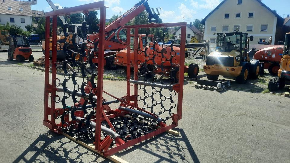 Wiesenegge 6 - 8m Wiesenstriegel Wiesenschleppe Traktor John deer - Луговая борона: фото 4 Wiesenegge 6 - 8m Wiesenstriegel Wiesenschleppe Traktor John deer - Луговая борона: фото 4