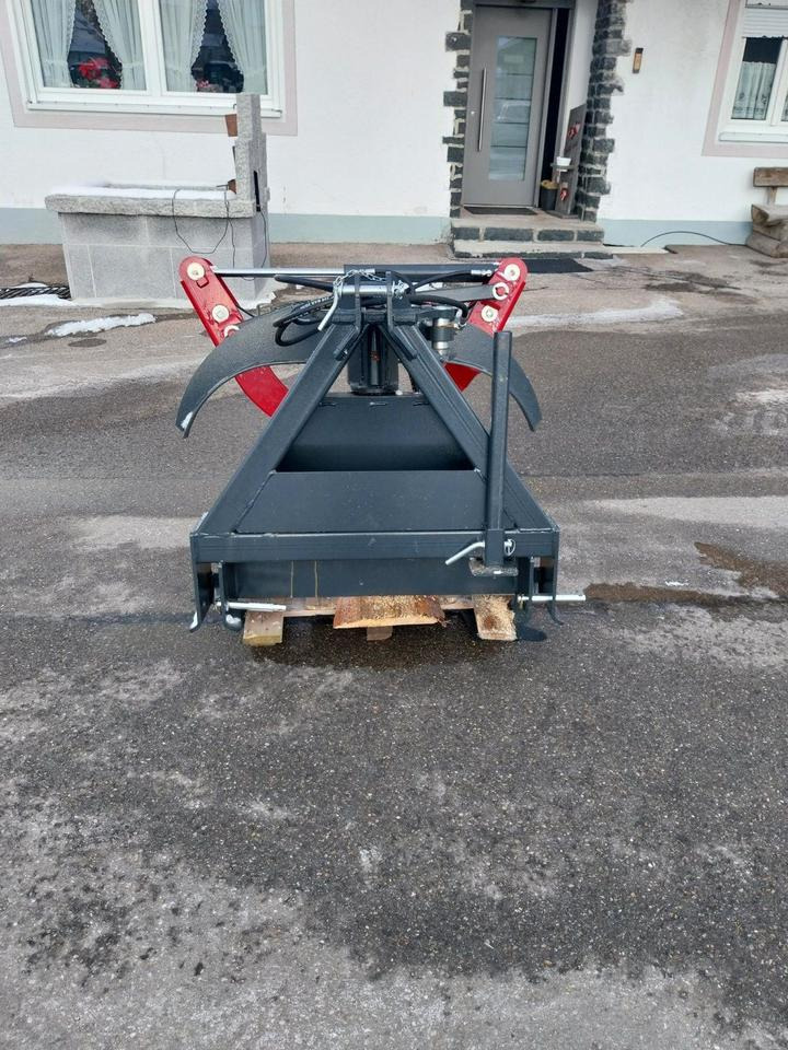 Schwenkbar Rückezange Holzzange 3 Punkt Forstzange Traktor - Валочная головка: фото 3 Schwenkbar Rückezange Holzzange 3 Punkt Forstzange Traktor - Валочная головка: фото 3