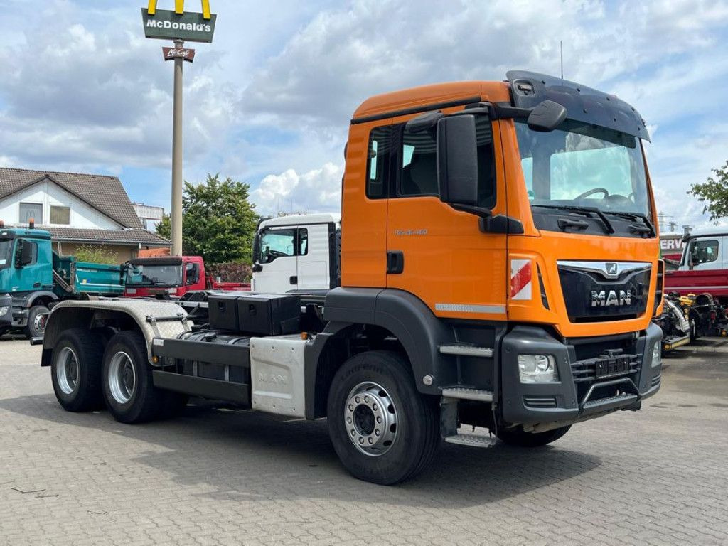 MAN TG-S 26.460 6x4 BB Abrollkipper kurzer Radstand - Крюковой мультилифт: фото 2 MAN TG-S 26.460 6x4 BB Abrollkipper kurzer Radstand - Крюковой мультилифт: фото 2