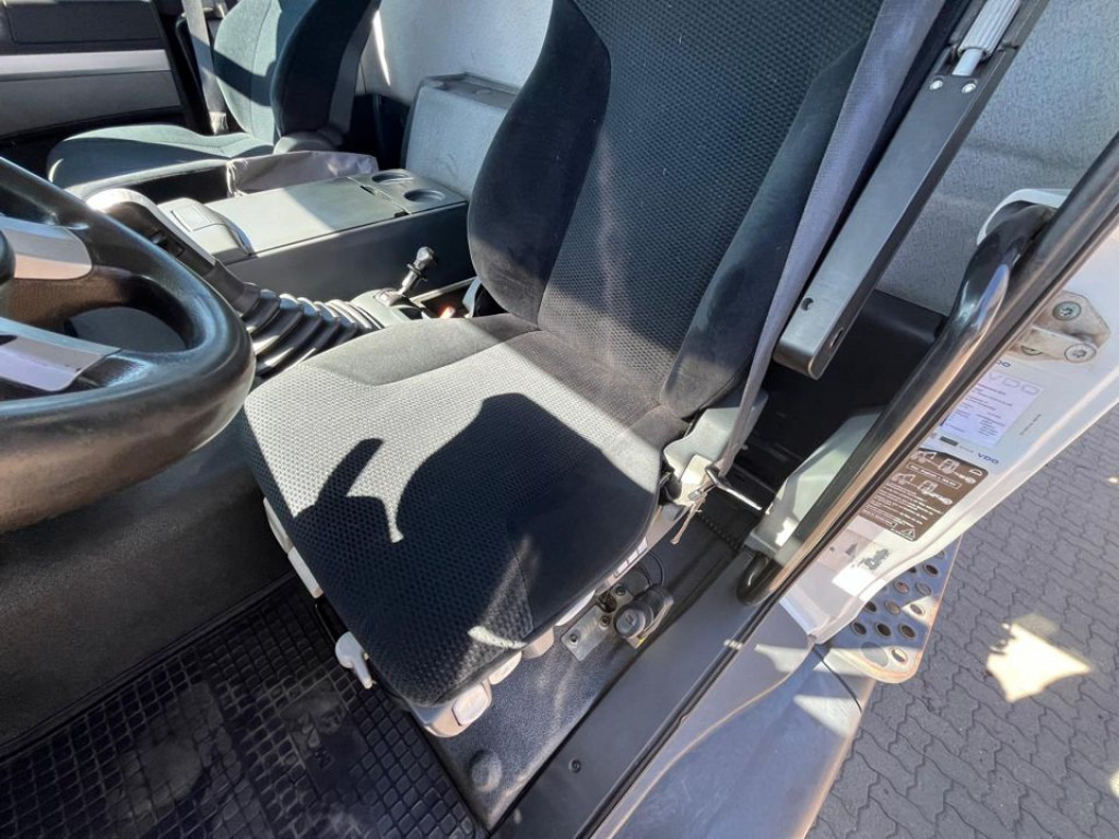 MAN TG-S 35.400 8x6H 4 Achs Muldenkipper Carnehl - Самосвал: фото 4 MAN TG-S 35.400 8x6H 4 Achs Muldenkipper Carnehl - Самосвал: фото 4