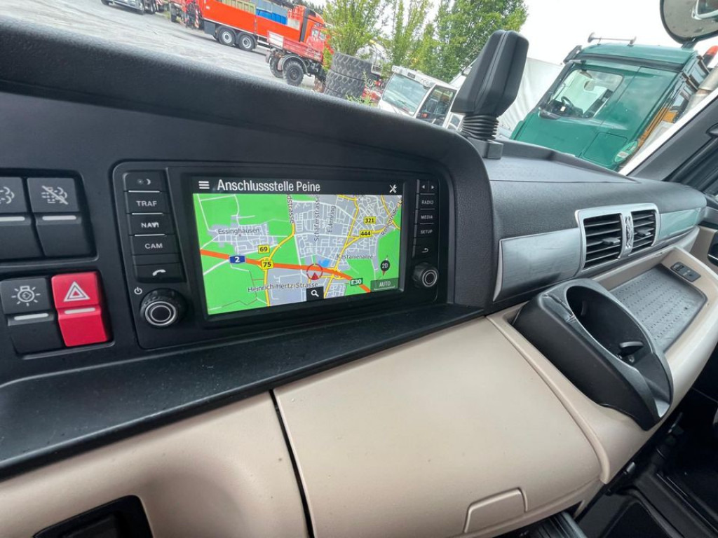 MAN TG-X 26.460 6x2-2 BL Pritsche Kran PK 24.001 Funk Lenk - Грузовик бортовой/ Платформа, Автоманипулятор: фото 2 MAN TG-X 26.460 6x2-2 BL Pritsche Kran PK 24.001 Funk Lenk - Грузовик бортовой/ Платформа, Автоманипулятор: фото 2