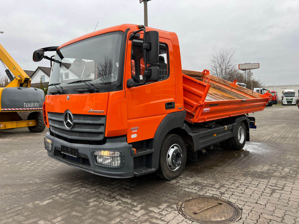 MERCEDES-BENZ Atego 818 K 2-Achs Kipper Schalter - Малотоннажный самосвал: фото 1 MERCEDES-BENZ Atego 818 K 2-Achs Kipper Schalter - Малотоннажный самосвал: фото 1