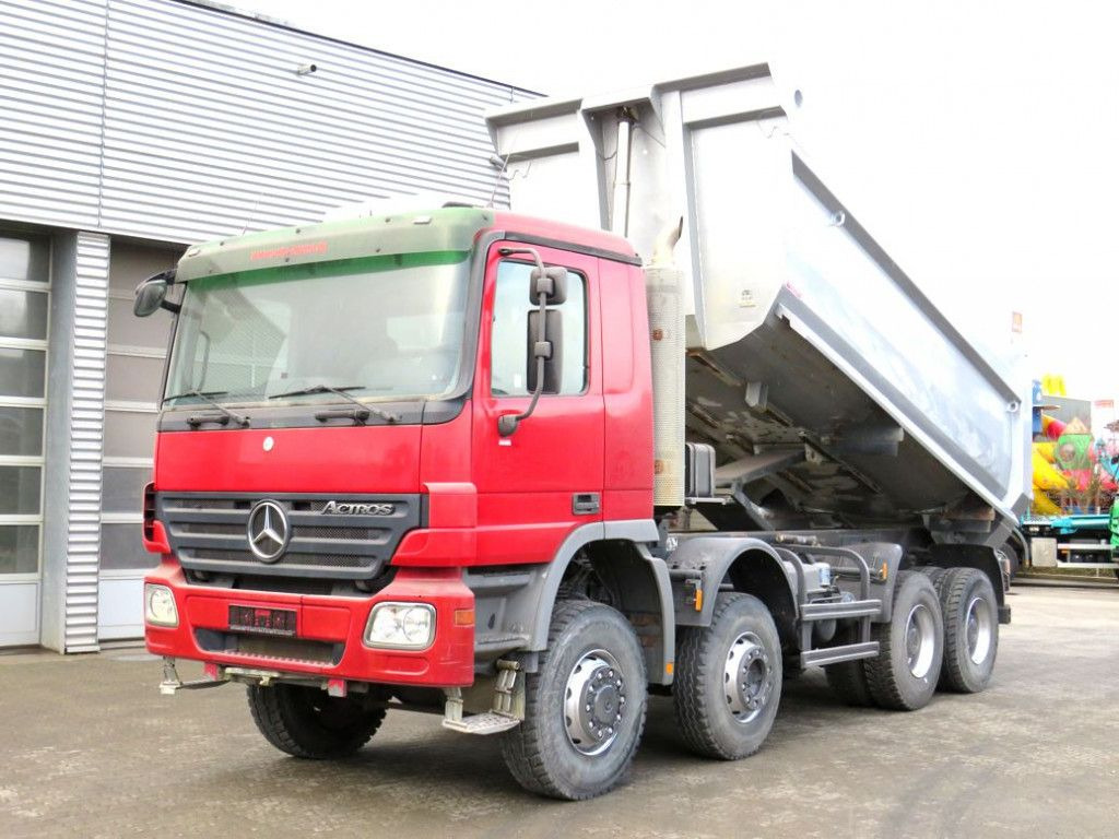 Mercedes-Benz Actros 4141 8x6 4 Achs Muldenkipper Kupplung, 1. - Самосвал: фото 1 Mercedes-Benz Actros 4141 8x6 4 Achs Muldenkipper Kupplung, 1. - Самосвал: фото 1