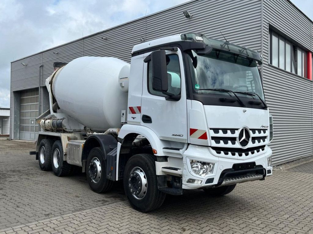 Mercedes-Benz Arocs 3240 B 8x4 Betonmischer Deutsch Top AP Ach - Автобетоносмеситель: фото 2 Mercedes-Benz Arocs 3240 B 8x4 Betonmischer Deutsch Top AP Ach - Автобетоносмеситель: фото 2