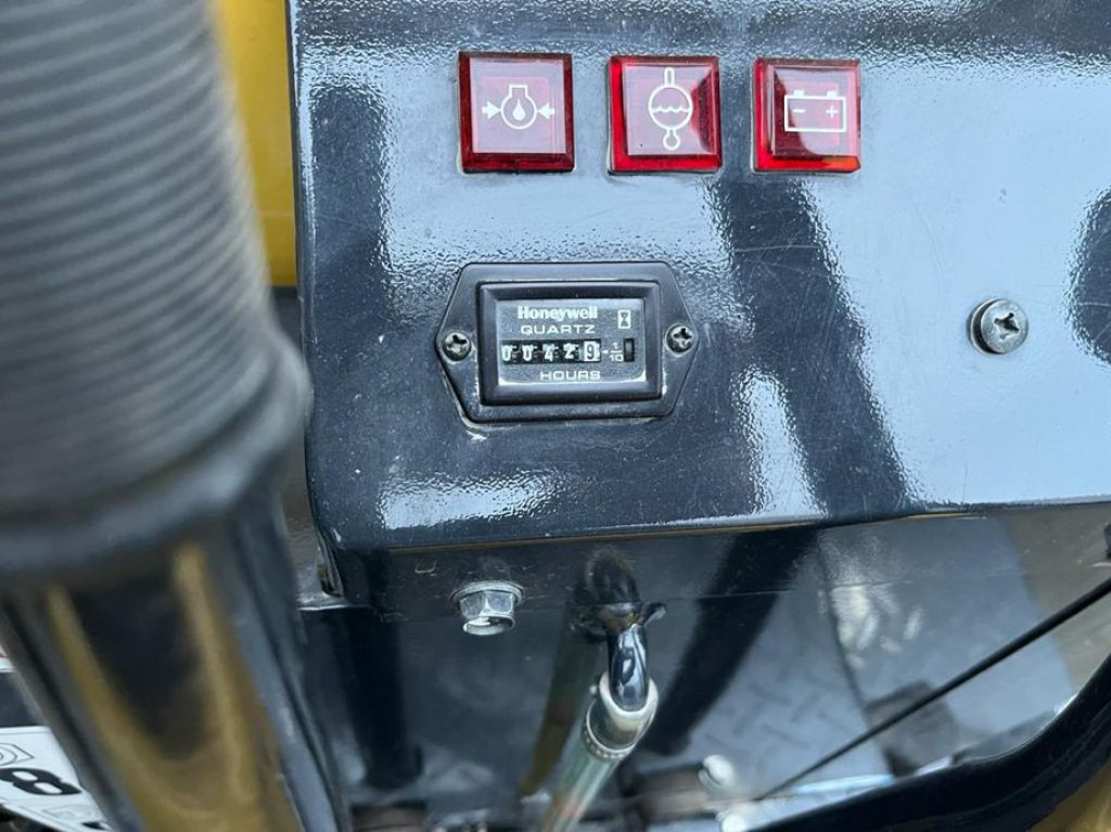 Строительная техника YANMAR Kettendumper C 12 R Baumaschine Kettendumper: фото 11