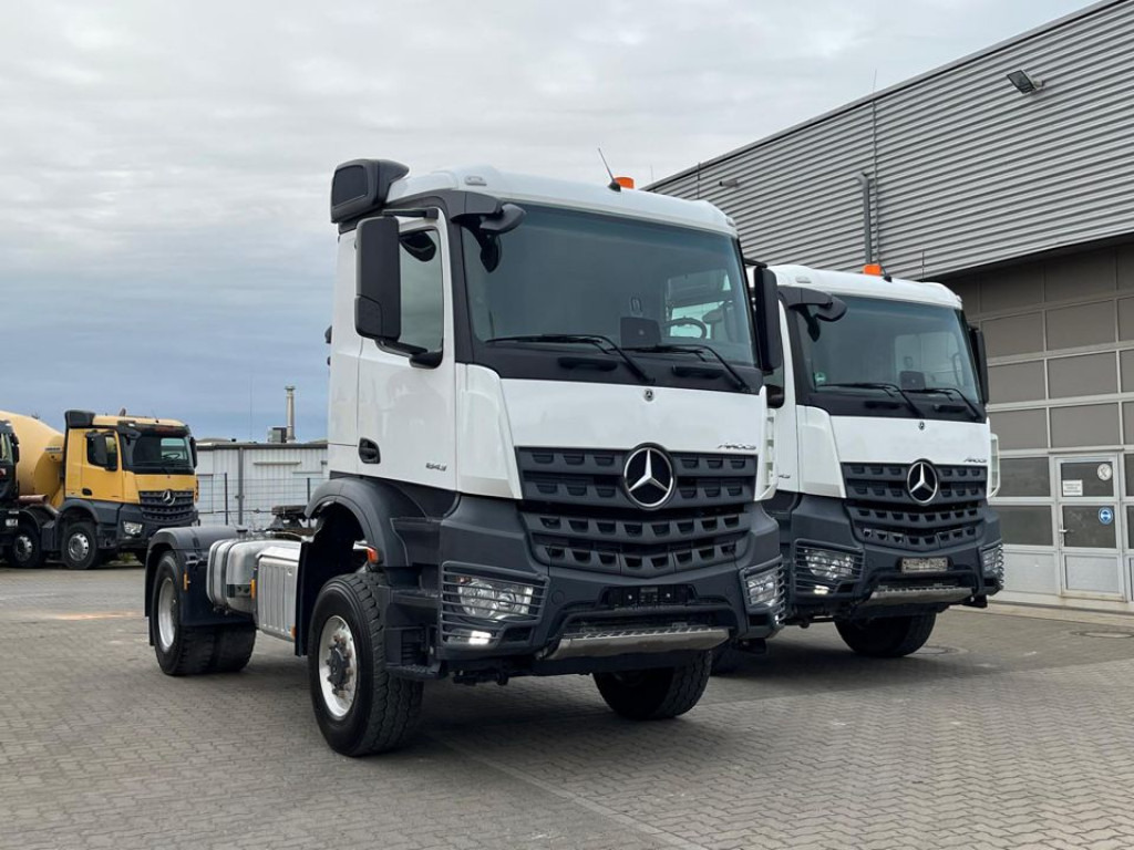 MERCEDES-BENZ Arocs 2043 AS 4x4 SZM nur 133TKM ! Kipphydraulik - Тягач: фото 3 MERCEDES-BENZ Arocs 2043 AS 4x4 SZM nur 133TKM ! Kipphydraulik - Тягач: фото 3