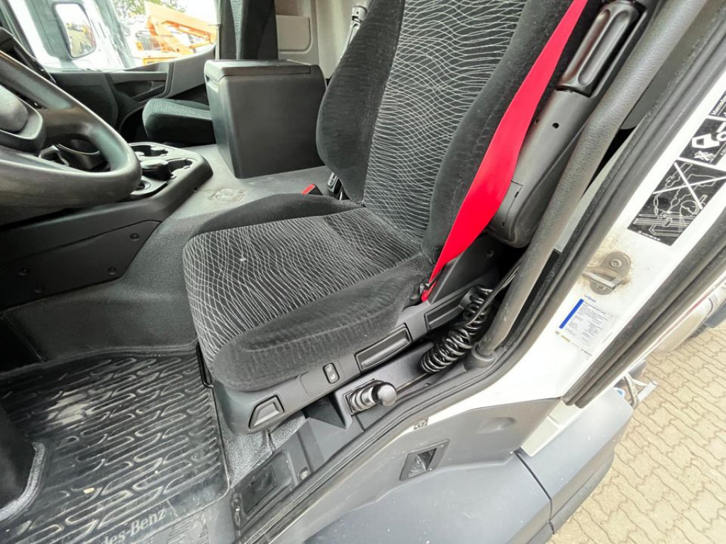 MERCEDES-BENZ Arocs 2043 AS 4x4 SZM nur 133TKM ! Kipphydraulik - Тягач: фото 2 MERCEDES-BENZ Arocs 2043 AS 4x4 SZM nur 133TKM ! Kipphydraulik - Тягач: фото 2