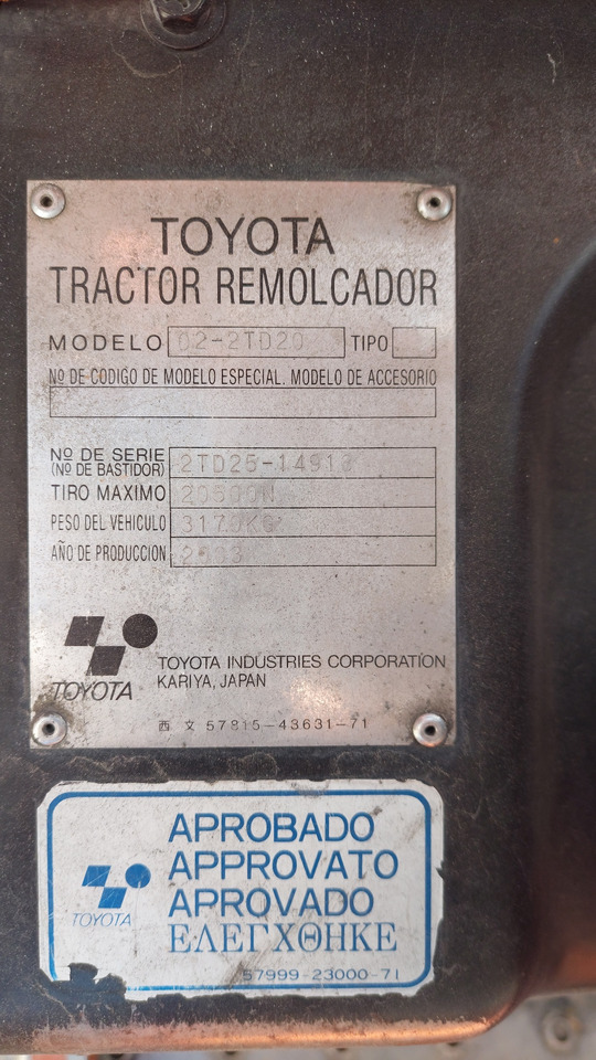 02-2TD20 Toyota tractor - Багажный тягач: фото 2 02-2TD20 Toyota tractor - Багажный тягач: фото 2