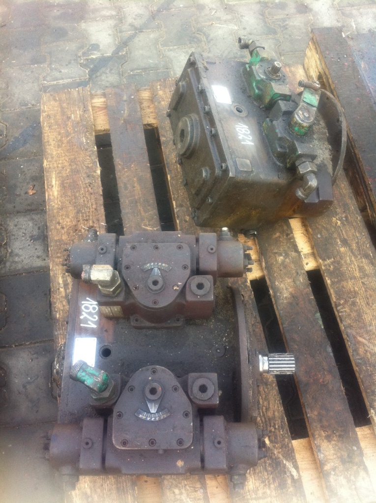 BRUENINGHAUS HYDRAULIK 31ET-22RZ1V2120/V2120/00454001 - Гидравлический насос для Строительной техники: фото 1 BRUENINGHAUS HYDRAULIK 31ET-22RZ1V2120/V2120/00454001 - Гидравлический насос для Строительной техники: фото 1