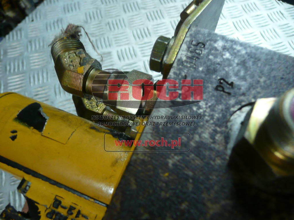 CATERPILLAR 185-0465 - 6 SEKCYJNY + SKY5P-12-D - Гидравлический клапан: фото 1 CATERPILLAR 185-0465 - 6 SEKCYJNY + SKY5P-12-D - Гидравлический клапан: фото 1