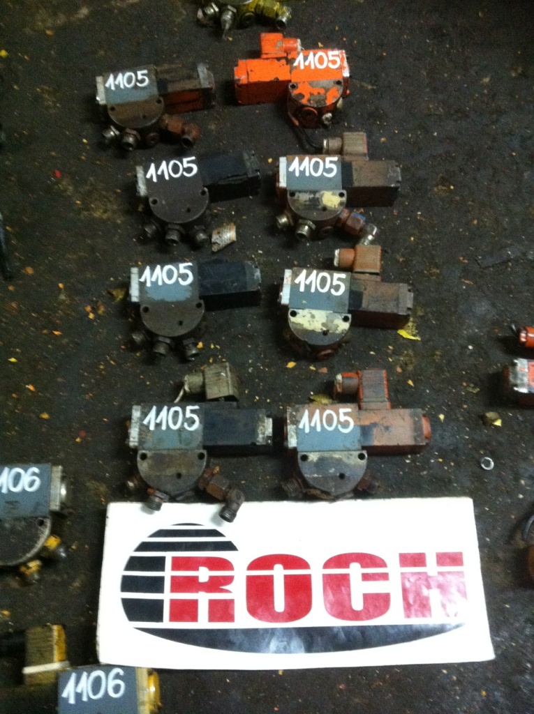 REXROTH WE5C6.2/G24Z4 426233/3 - 1 SEKCYJNY + GU35-4-..24VDC 26W + KOŚĆ G96/1 - Гидравлический клапан для Строительной техники: фото 1 REXROTH WE5C6.2/G24Z4 426233/3 - 1 SEKCYJNY + GU35-4-..24VDC 26W + KOŚĆ G96/1 - Гидравлический клапан для Строительной техники: фото 1