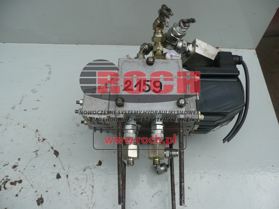 SAUER DANFOSS 157B6203 - 2 SEKCYJNY + CEWKA 12VDC 157B4216 + 157B5110 0408F038983 + KOŚĆ FAV OP 09-A2 - Гидравлический клапан для Строительной техники: фото 1 SAUER DANFOSS 157B6203 - 2 SEKCYJNY + CEWKA 12VDC 157B4216 + 157B5110 0408F038983 + KOŚĆ FAV OP 09-A2 - Гидравлический клапан для Строительной техники: фото 1