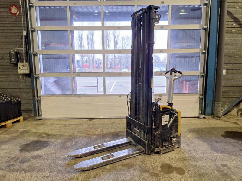 Caterpillar NSP16N - Штабелер: фото 5 Caterpillar NSP16N - Штабелер: фото 5