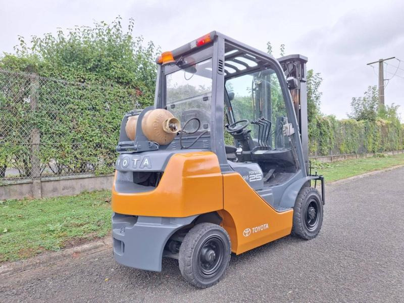 Toyota 028FGF25 - Газовый погрузчик: фото 5 Toyota 028FGF25 - Газовый погрузчик: фото 5