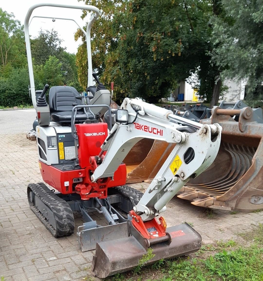 Takeuchi TB 210 R, Bj. 23, 220 BH, SW MS01, TL, GL - Мини-экскаватор: фото 2 Takeuchi TB 210 R, Bj. 23, 220 BH, SW MS01, TL, GL - Мини-экскаватор: фото 2