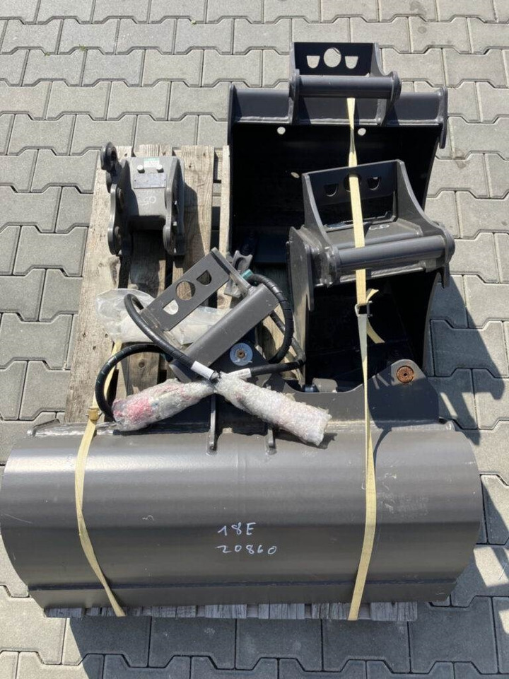 Volvo Löffelset inkl. Schnellwechsler für EC18 - Экскаватор-погрузчик: фото 5 Volvo Löffelset inkl. Schnellwechsler für EC18 - Экскаватор-погрузчик: фото 5