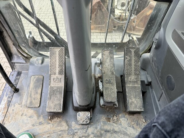 CAT M318D Mobilbagger *9.235 h *Schnellw. *Greifer - Колёсный экскаватор: фото 2 CAT M318D Mobilbagger *9.235 h *Schnellw. *Greifer - Колёсный экскаватор: фото 2