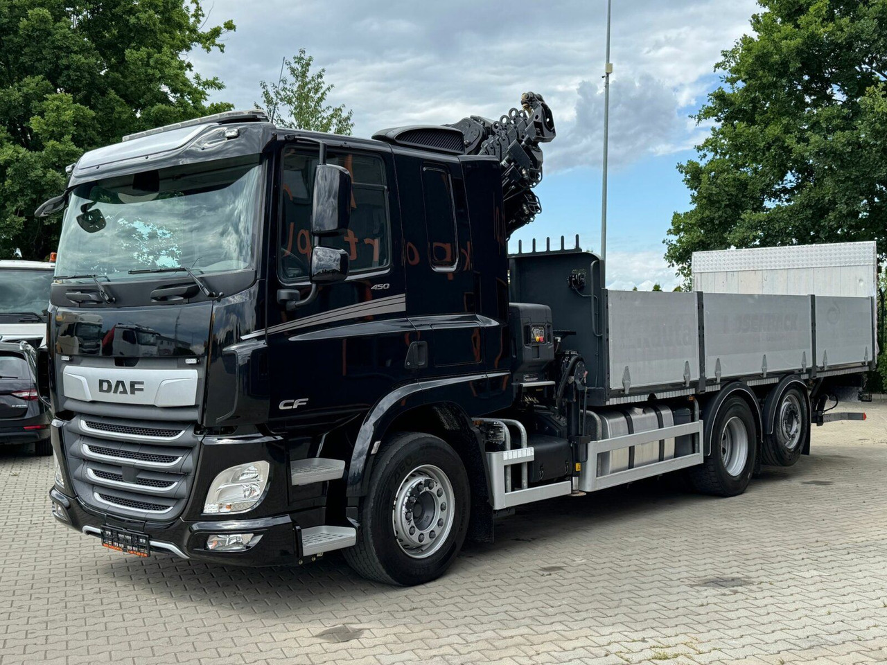 DAF CF 450 FAN 6x2 Pritsche mit Kran HIAB 188 E-6 - Грузовик бортовой/ Платформа, Автоманипулятор: фото 2 DAF CF 450 FAN 6x2 Pritsche mit Kran HIAB 188 E-6 - Грузовик бортовой/ Платформа, Автоманипулятор: фото 2