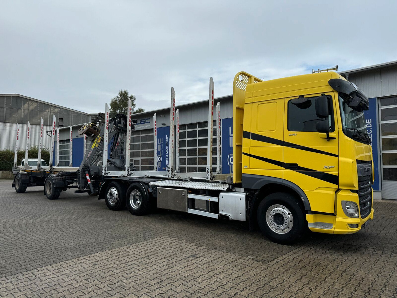 DAF XF 530 6x2 Holztransport Kran PENZ 15Z9.50 *Anh. - Лесовоз, Автоманипулятор: фото 2 DAF XF 530 6x2 Holztransport Kran PENZ 15Z9.50 *Anh. - Лесовоз, Автоманипулятор: фото 2