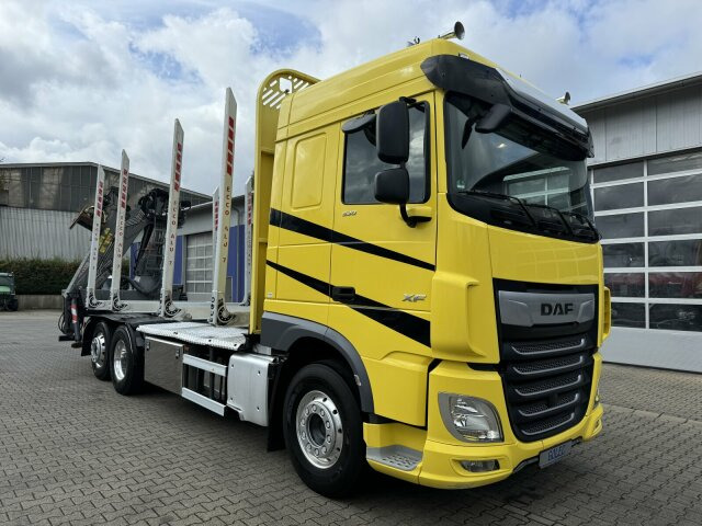 DAF XF 530 6x2 Holztransport Kran PENZ 15Z9.50 *Anh. - Лесовоз, Автоманипулятор: фото 1 DAF XF 530 6x2 Holztransport Kran PENZ 15Z9.50 *Anh. - Лесовоз, Автоманипулятор: фото 1