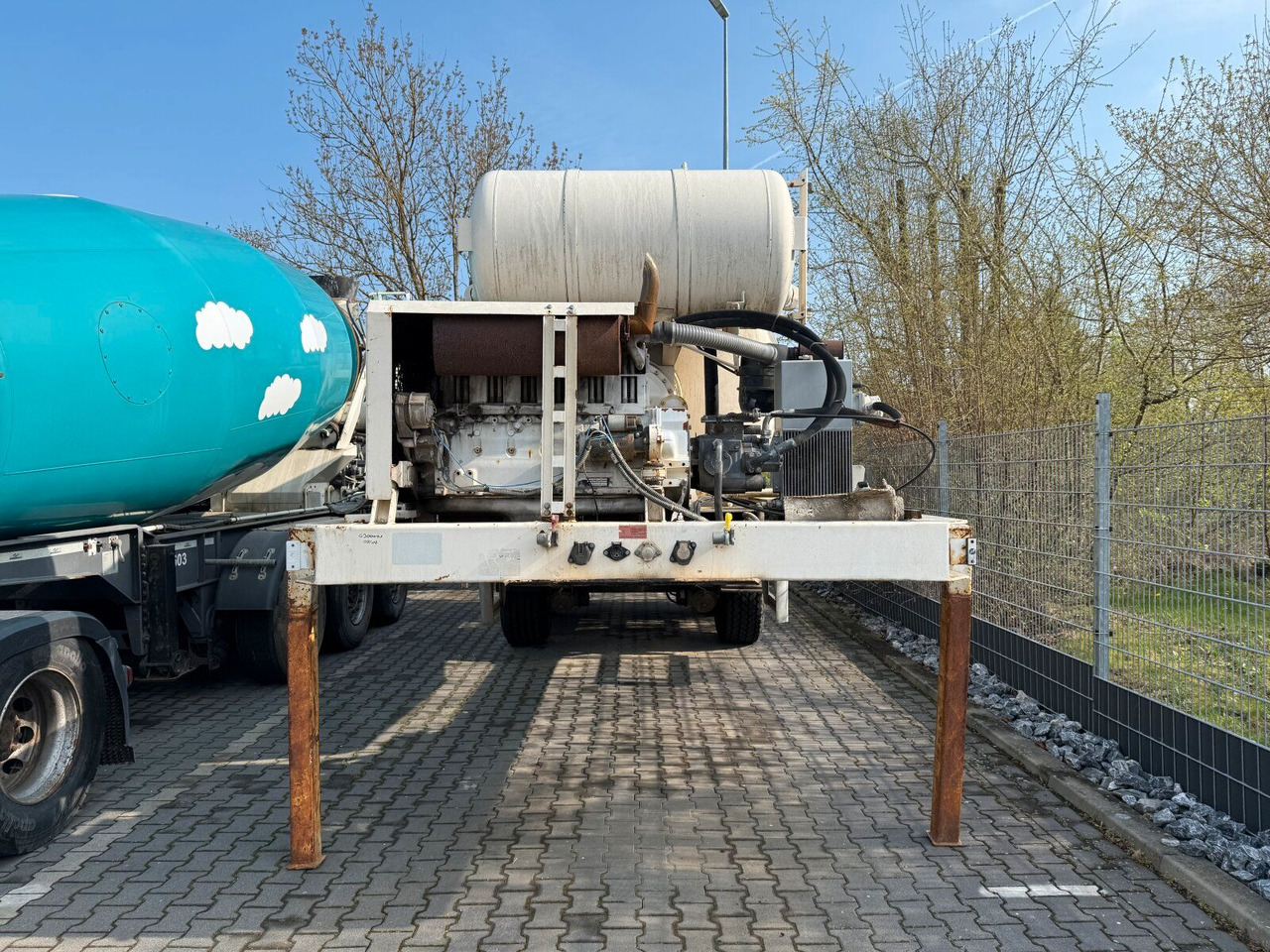 Intermix 10 m³ Betonmischer Auflieger mit Motor - Автобетоносмеситель: фото 5 Intermix 10 m³ Betonmischer Auflieger mit Motor - Автобетоносмеситель: фото 5