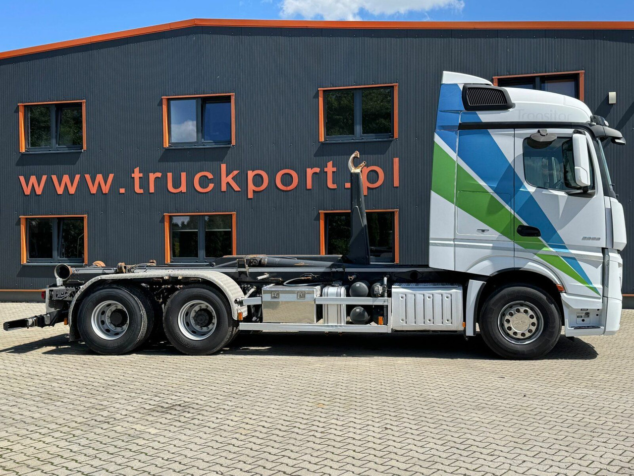 Mercedes-Benz ACTROS 2658 6x2 Abrollkipper MEILLER RK 26.67K - Крюковой мультилифт: фото 4 Mercedes-Benz ACTROS 2658 6x2 Abrollkipper MEILLER RK 26.67K - Крюковой мультилифт: фото 4