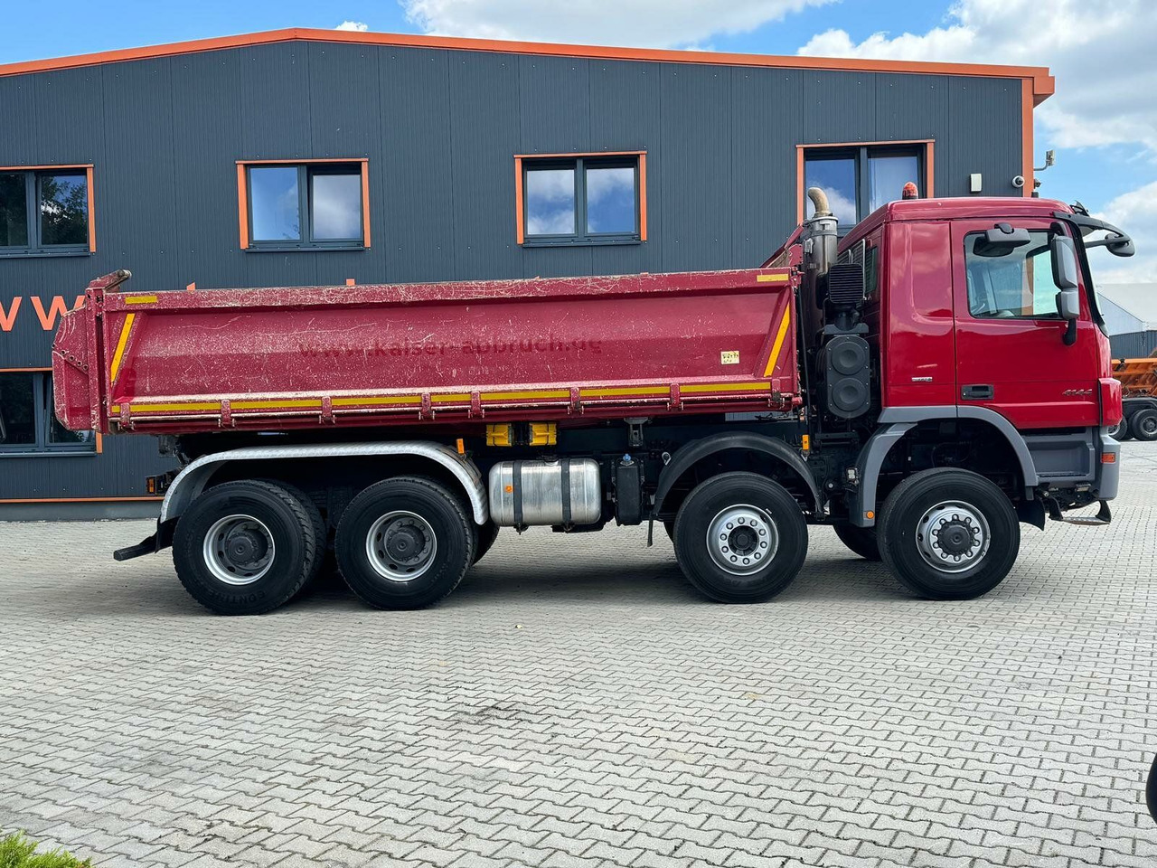 Mercedes-Benz ACTROS 4144 8x6 EURO5 Kipper mit Bordmatik - Самосвал: фото 4 Mercedes-Benz ACTROS 4144 8x6 EURO5 Kipper mit Bordmatik - Самосвал: фото 4