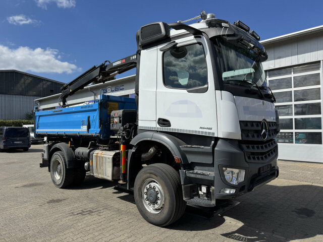 Mercedes-Benz AROCS 1846 4x4 Kipper Kran HIAB 108 Greifer - Самосвал, Автоманипулятор: фото 1 Mercedes-Benz AROCS 1846 4x4 Kipper Kran HIAB 108 Greifer - Самосвал, Автоманипулятор: фото 1